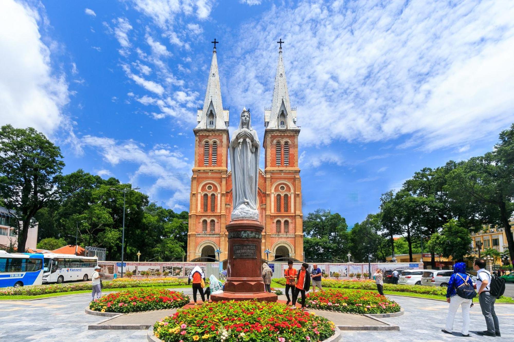 Lotus Hotel Nguyen Phi Khanh Q1 Хошимин Экстерьер фото